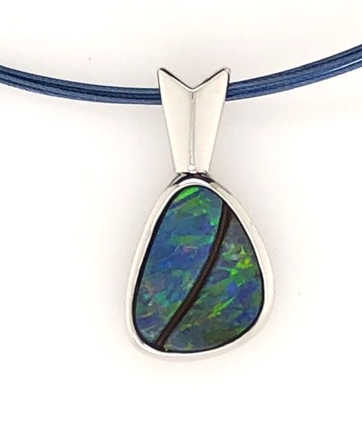 White-gold-boulder-opal-pendant-bolda