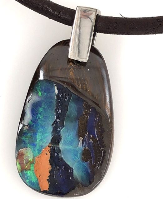 Detachable-opal-pendant-ironstone-boulder