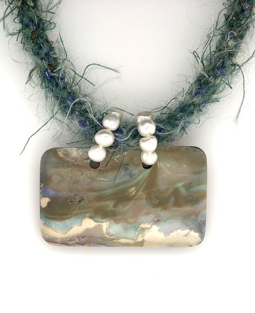 Mohair-opal-collier-bolda