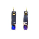 Kubik-earring-blue-boulder-opal-silver-gold